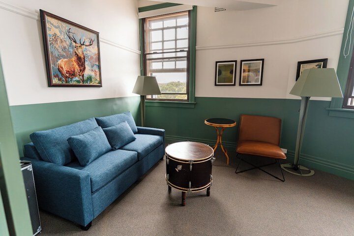 Room 14 of 30