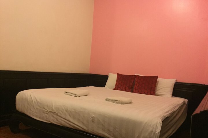 Room 5 of 25