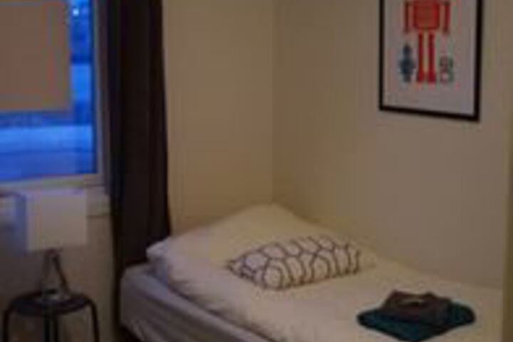 Room 12 of 30