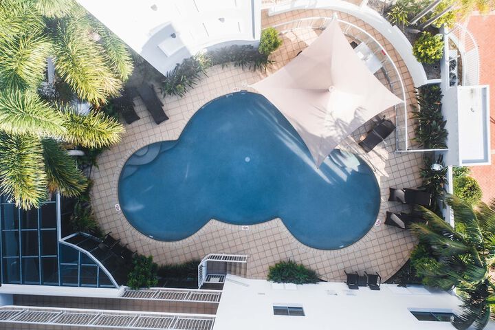 Pool 238 of 272