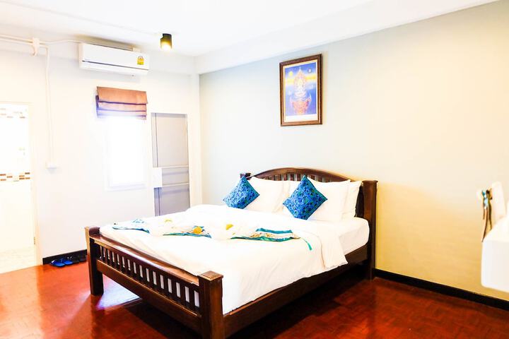Room 47 of 88