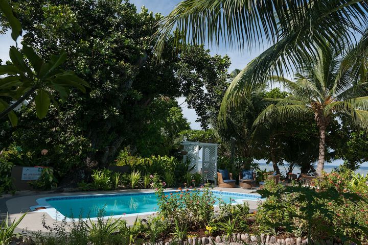 Hotel Pool