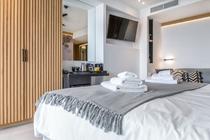 Room 34 of 69