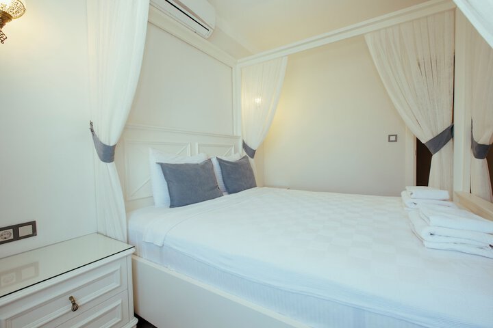 Room 58 of 177