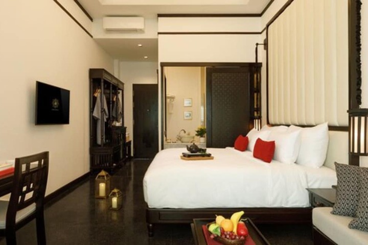 Room 14 of 51