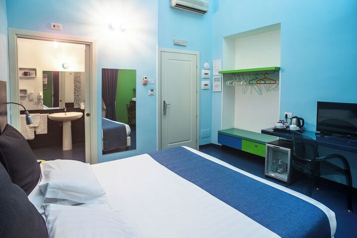 Room 104 of 144