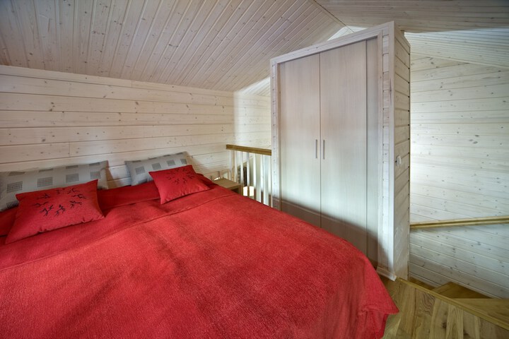 Room 35 of 135