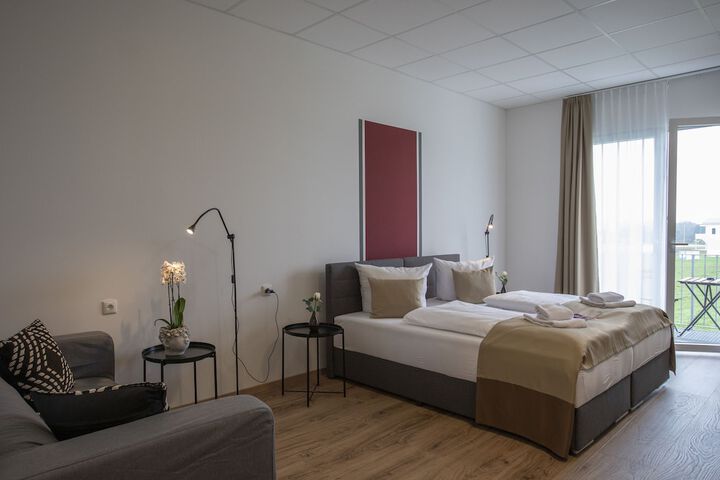Room 9 of 26