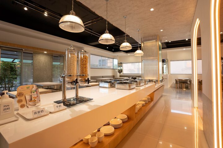 Dining 113 of 128