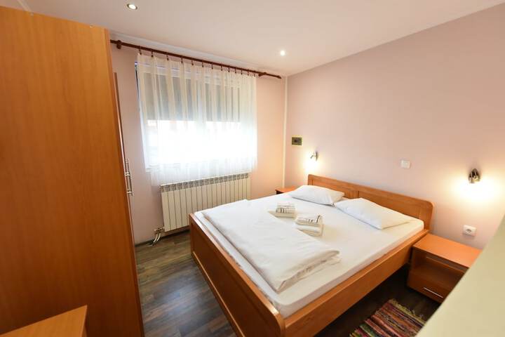 Room 19 of 68