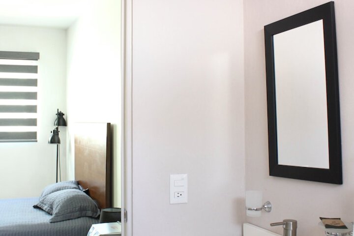 Room 107 of 146