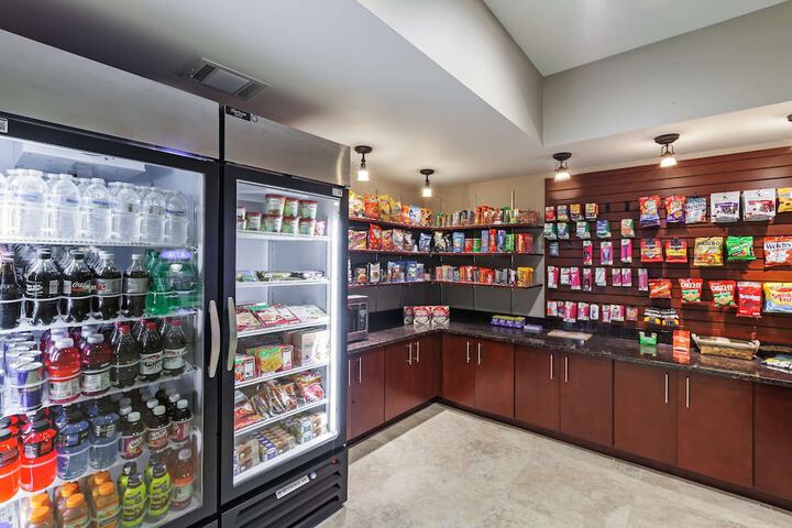 Snack bar