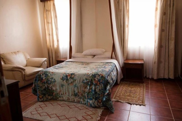Room 3 of 13