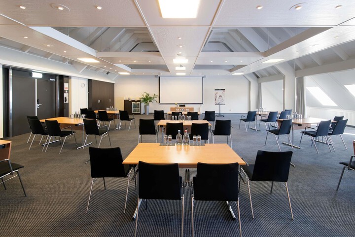 Meeting 52 of 75