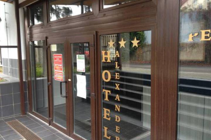 HOTEL ALEXANDER