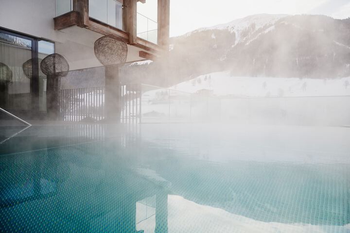 Pool 71 of 115