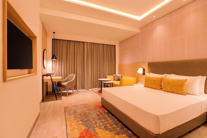 Room 5 of 42