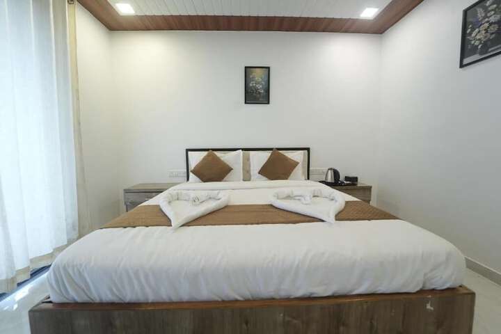 Room 12 of 21
