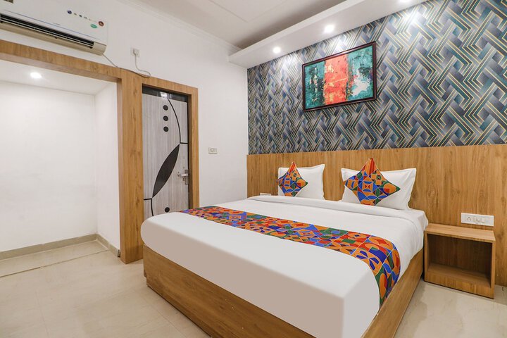 Room 18 of 29