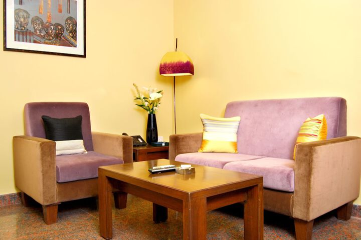 Room 9 of 27
