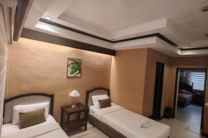 Room 14 of 58