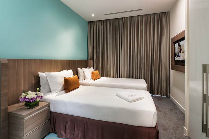 Room 3 of 23