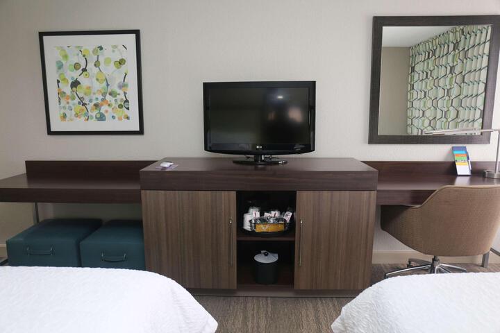 2 Double Beds (4 of 5)