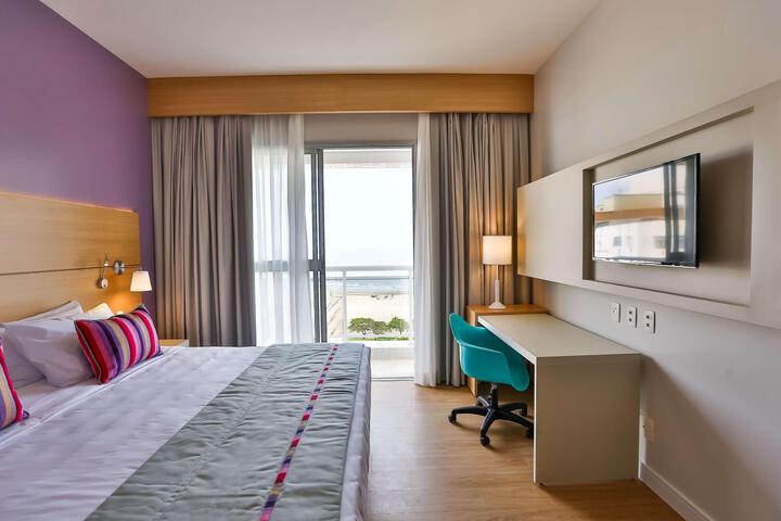 Room 5 of 36