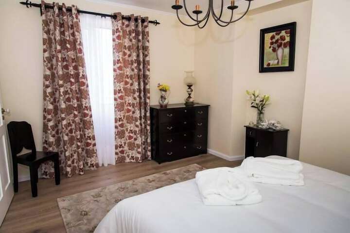 Room 18 of 88