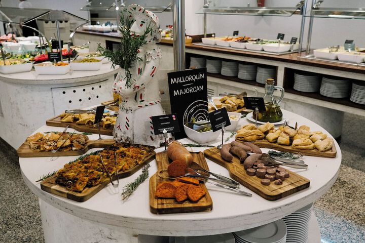 Dining 49 of 78