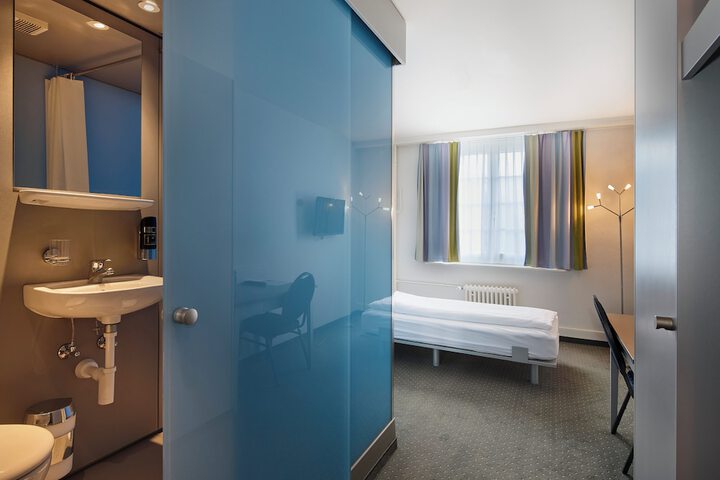 Room 7 of 22