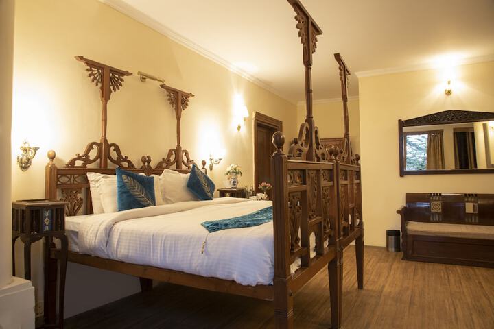 Room 25 of 113
