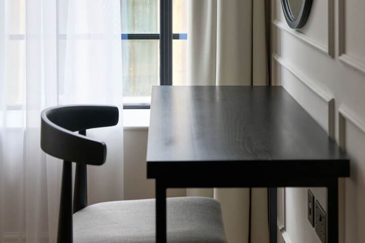 Room 40 of 79