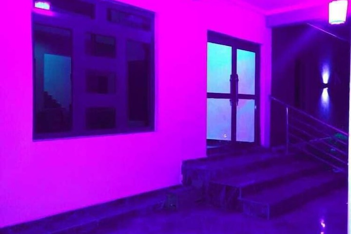 Ballroom/Hall 14 of 25