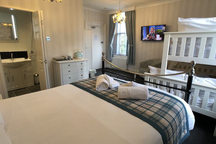 Room 11 of 58