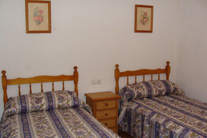 Room 2 of 5