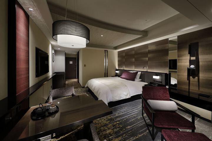 Room 27 of 56