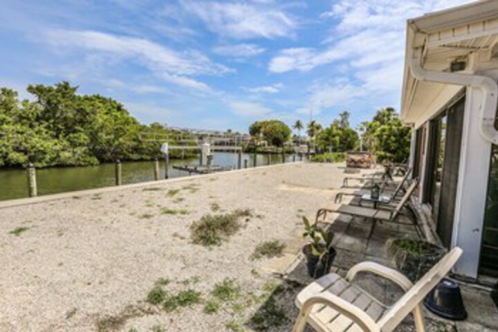 Property Grounds 19 of 27