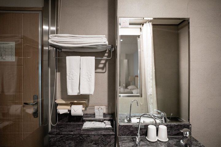 Room 29 of 44