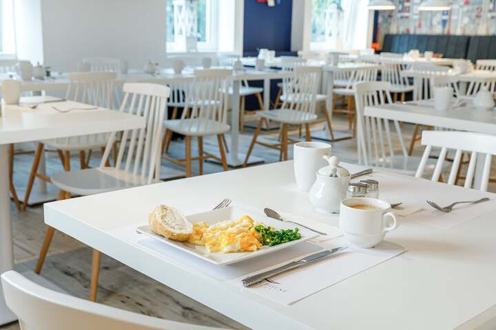 Breakfast/Coffee Service 46 of 66