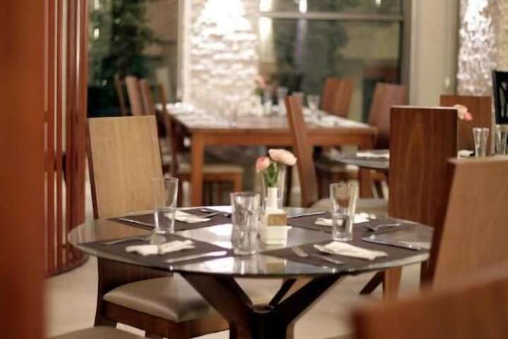 Dining 88 of 127