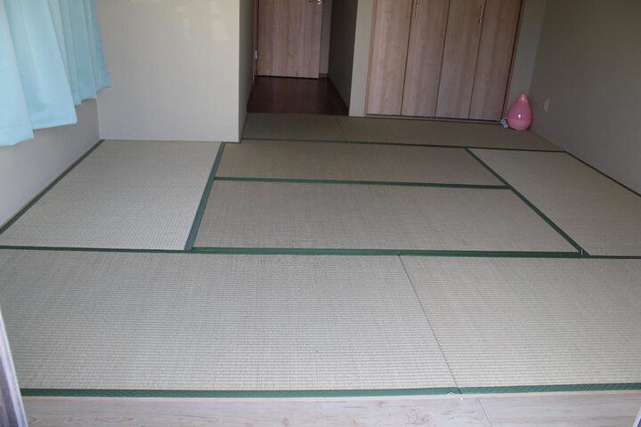 Room 5 of 37