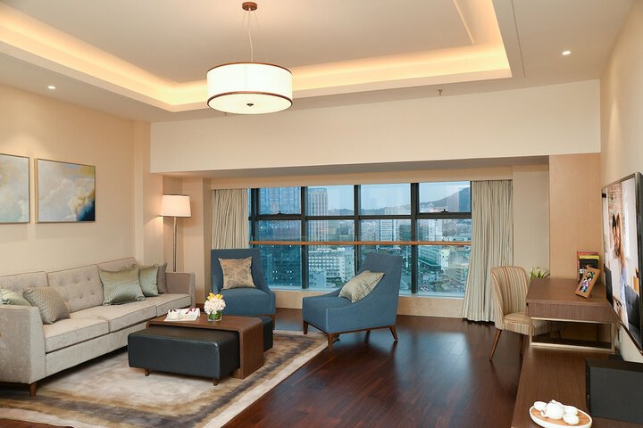 Room 32 of 55
