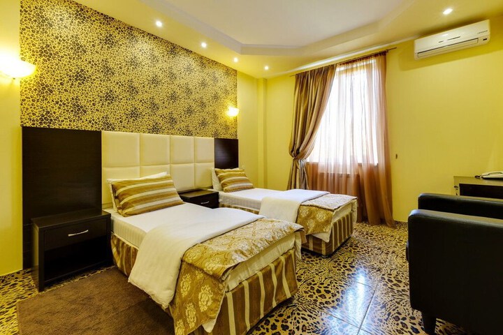 Room 3 of 51