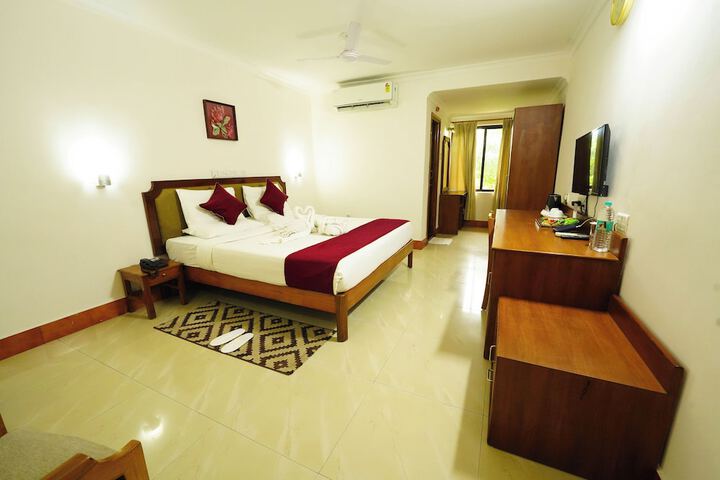Room 17 of 36