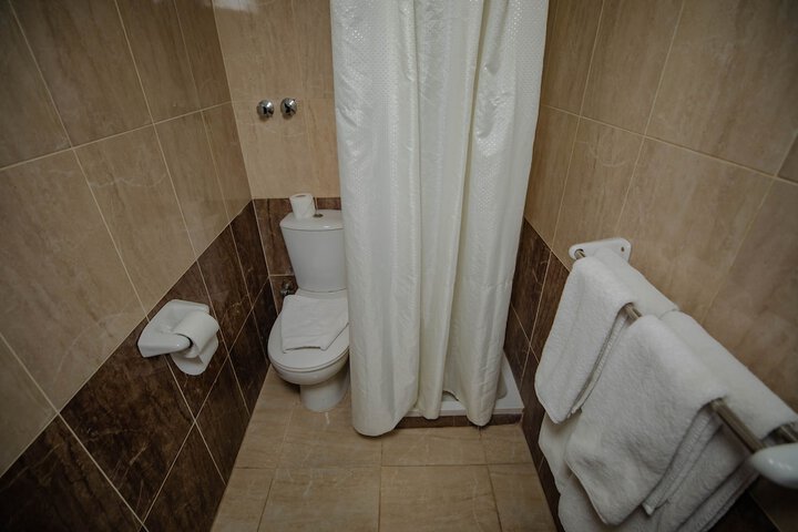 Room 10 of 52