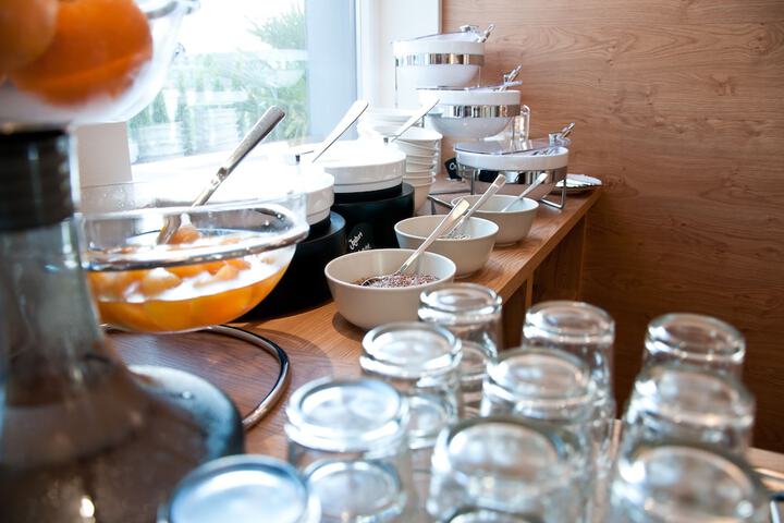Dining 40 of 73