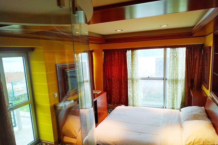 Room 15 of 18