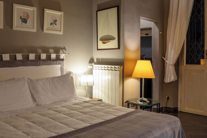 Room 34 of 63