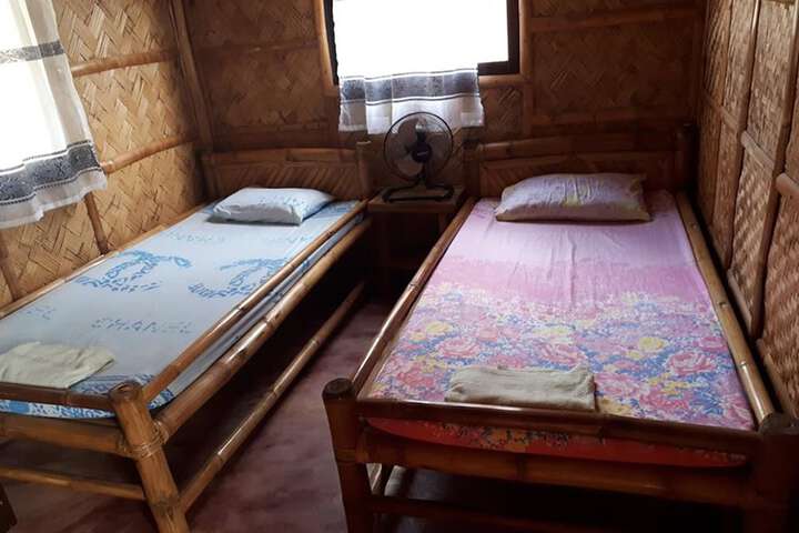 Room 8 of 37